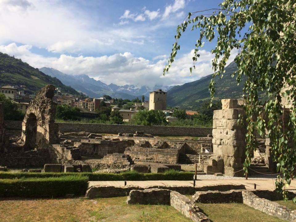 Al Teatro Romano - Cir 0343 Aosta Exteriör bild